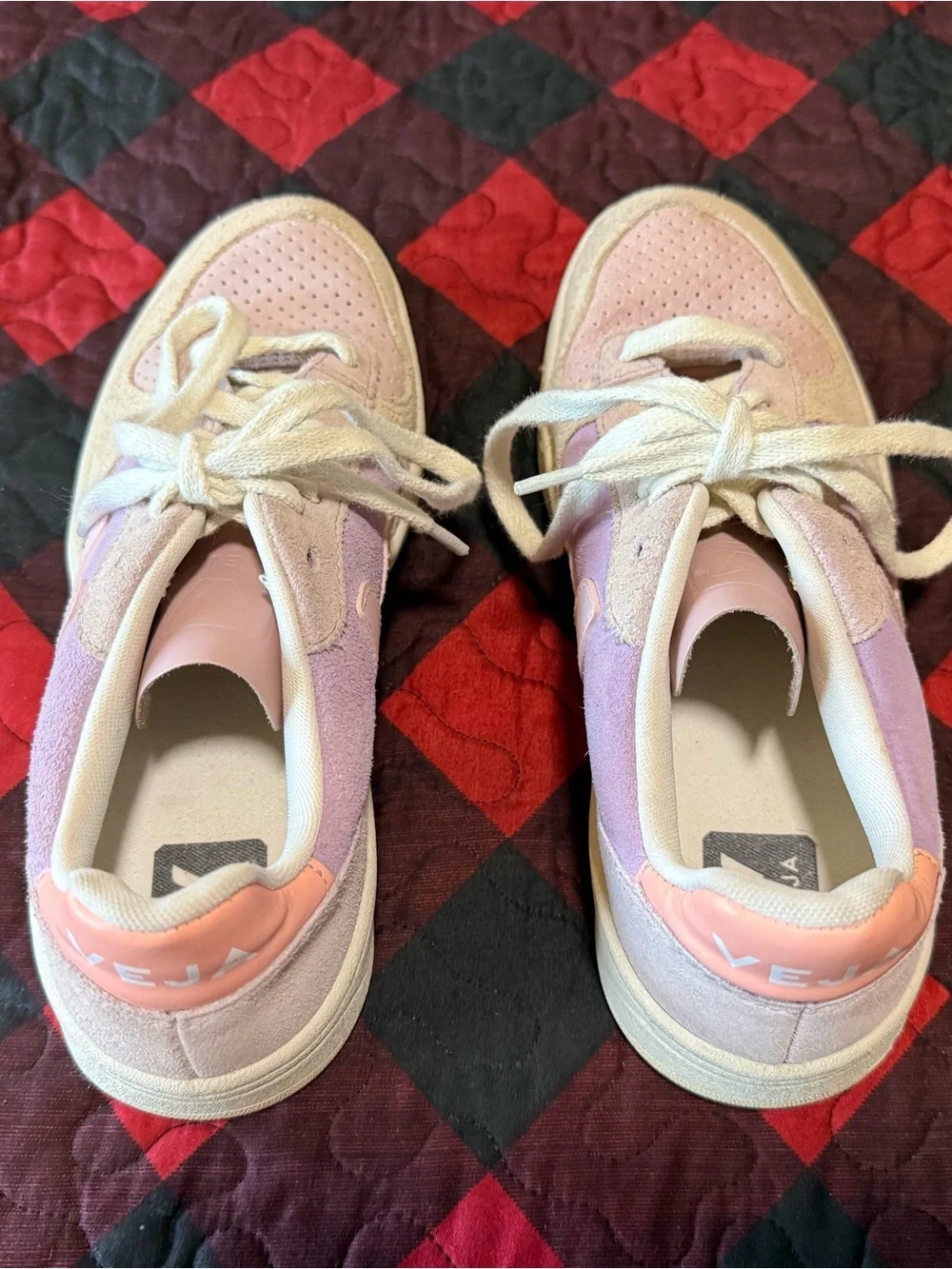 VEJA V-10 Beige/Lavander Suade Sneakers Women’s Size 7
